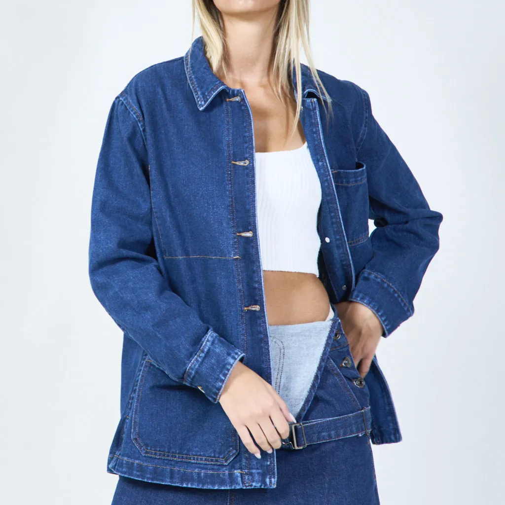 Classic denim jacket with front pockets wholesale