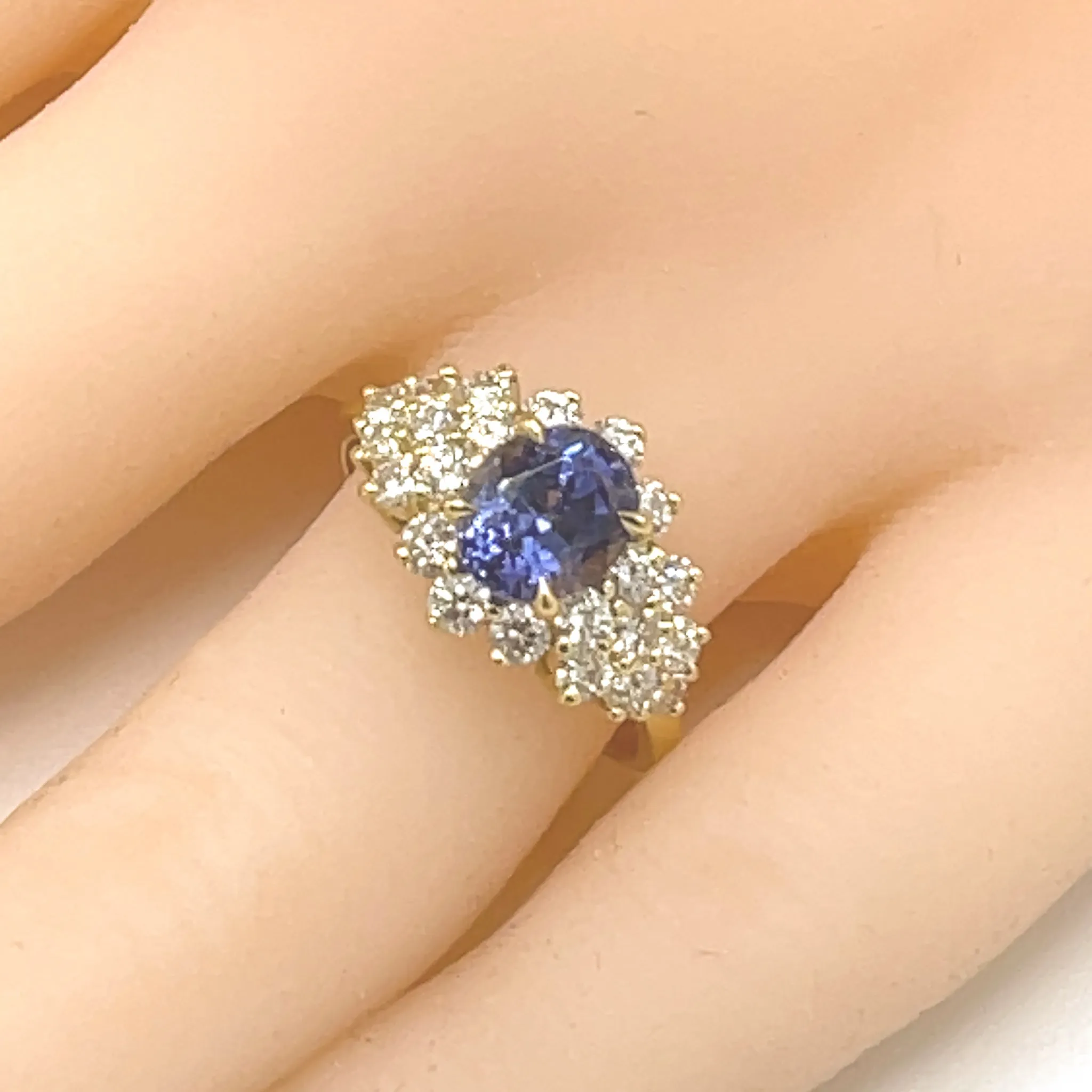 Tanzanite & Diamond Estate Ring in 18k Gold