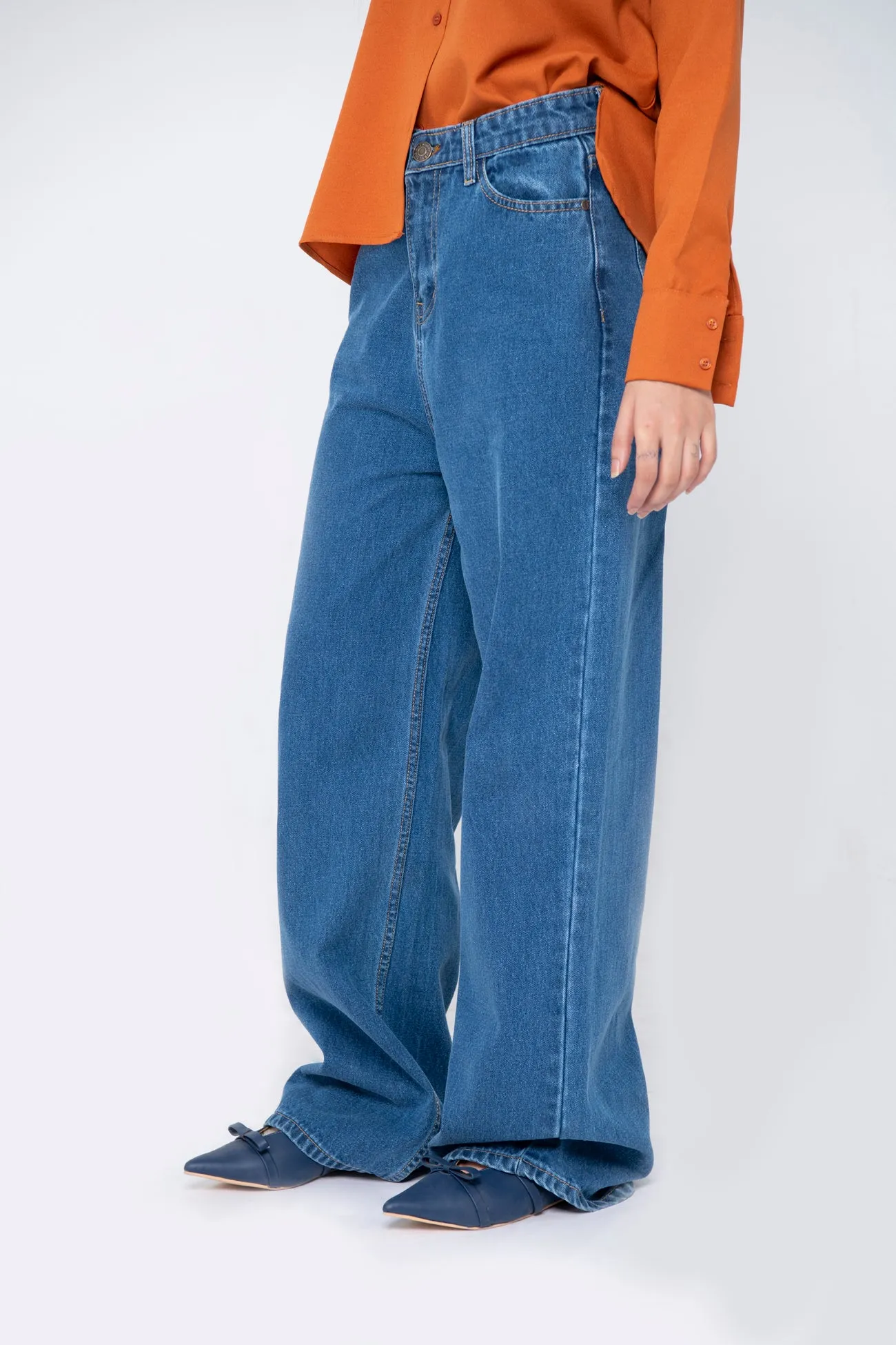 WIDE LEG HIGH-WAIST JEAN